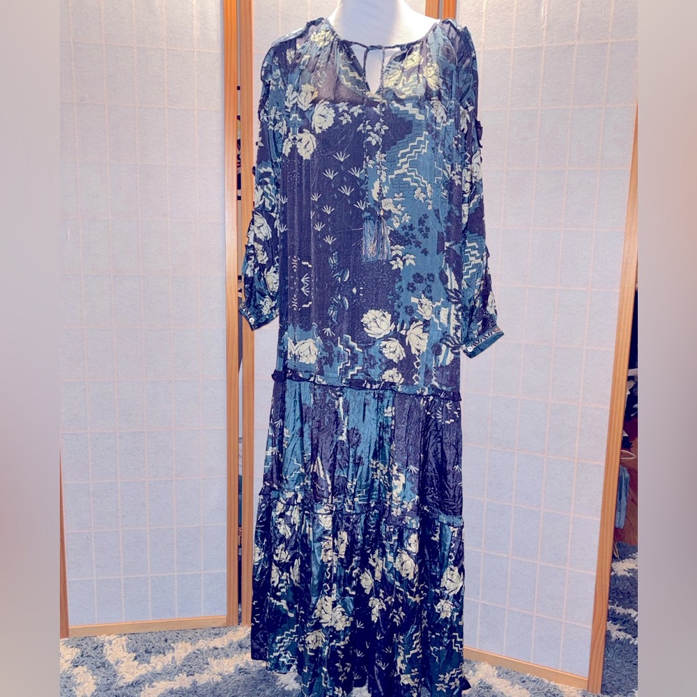 Natural Life Maxi Dress.  Lovely colors and pattern. Viscose. NWOT. Size M